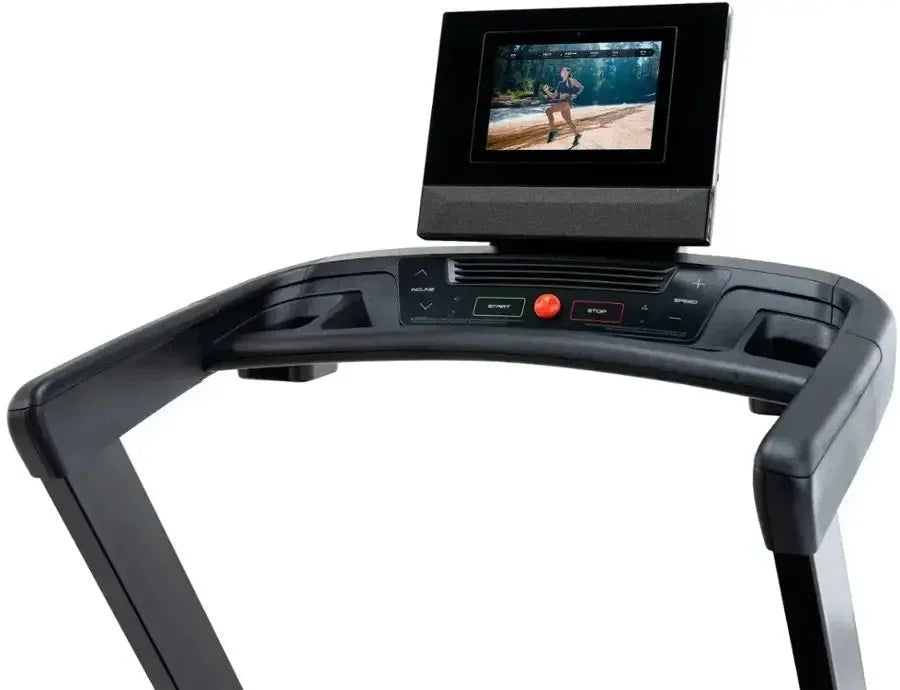 Casavibeo NordicTrack T Series 10 Treadmill with digital display and running belt, ideal for home cardio workouts