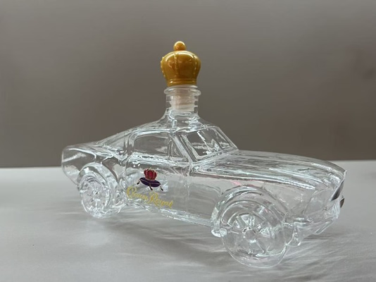 BowLift Mustang Car whiskey decanter with glass collectible design, ideal for home bar and gift display.