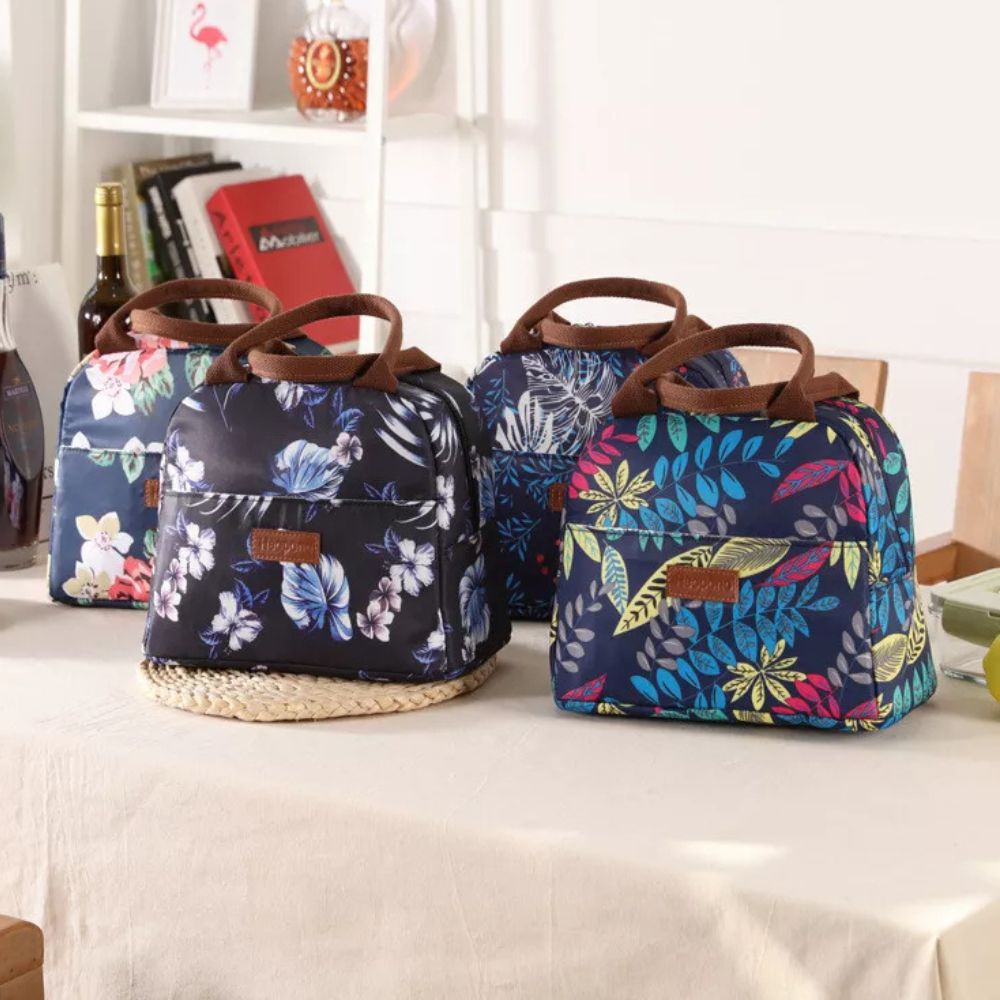 Belro spacious women's thermal lunch picnic bag with insulated interior, designed for keeping food fresh during outdoor outings.
