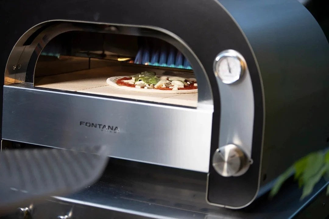 Casavibeo Maestro 60 Gas Oven with stainless steel finish, featuring multiple burners and oven door, ideal for home cooking.