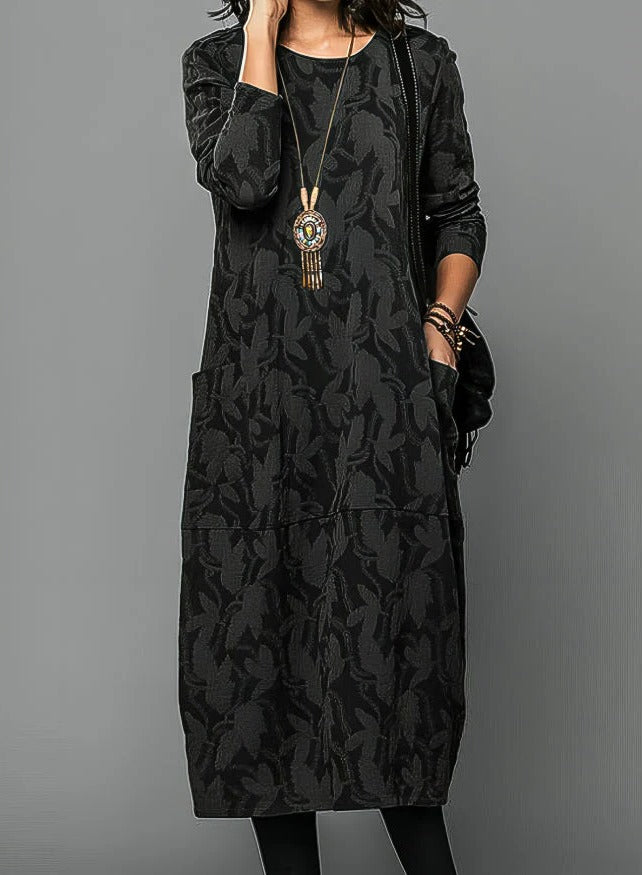 Belro casual winter dress for women with round neckline and warm fabric, suitable for cold weather, stylish and comfortable.