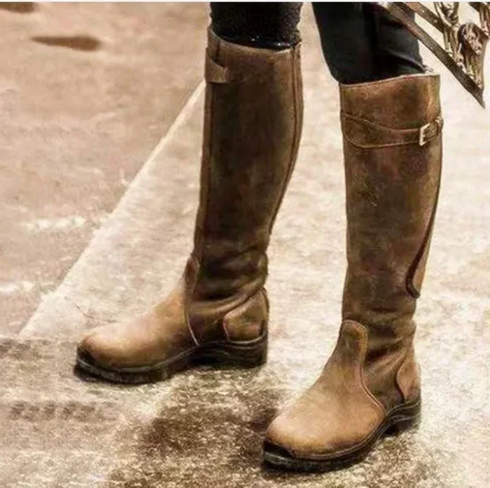 Belro waterproof thermal boots with insulated design, suitable for cold weather and wet conditions, shown in the product image.