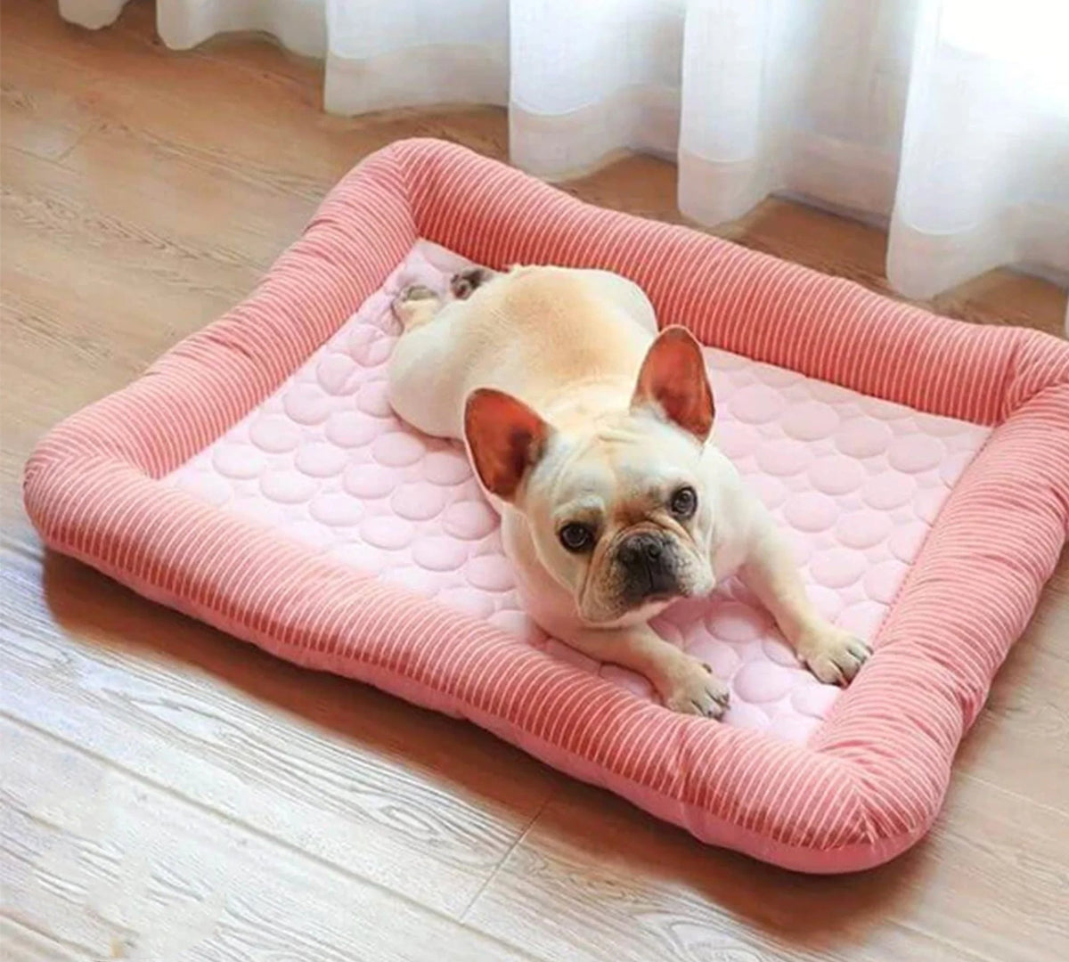 Pink cooling dog bed made of ice silk material by Belro, designed for comfort and temperature regulation for pets.