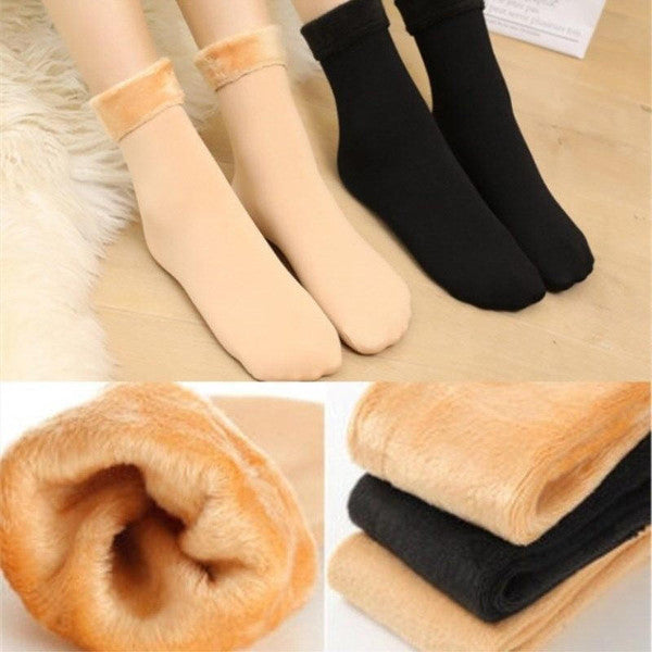 Belro extra warm winter socks, thick knitted clothing socks designed for cold weather, shown in a close-up image.
