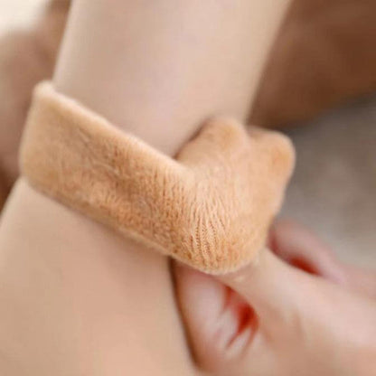 Belro extra warm winter socks in cozy wool, featuring thick, insulating material for cold weather comfort.