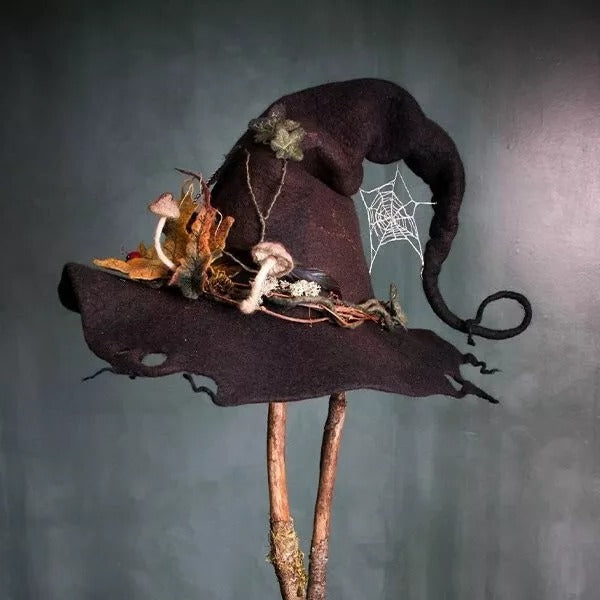 Belro men's Halloween felt witch hats with pointed tips and decorative bands for Halloween costumes and party dress-up.