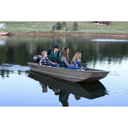 Casavibeo Coleman Powersports 5 HP 4-stroke outboard boat motor with easy pull start, shown in a detailed view.