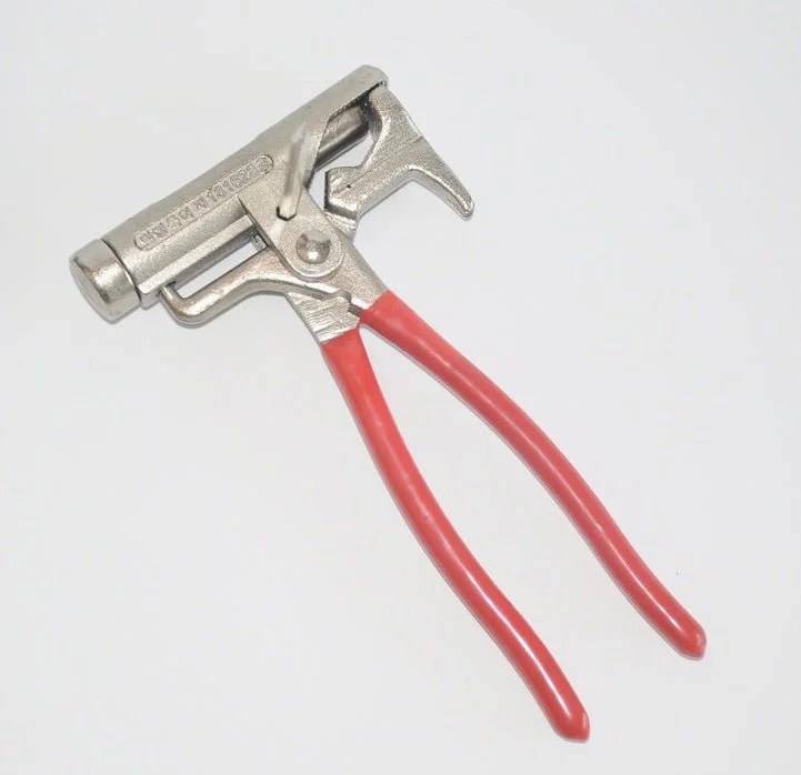 Casavibeo multi-functional universal hammer, saw, forceps, and hardware tools for household and outdoor use.