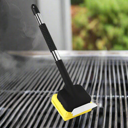 Belro grill brush with steam cleaning and scraper, stainless steel handle and bristles, ideal for barbecue grill cleaning.