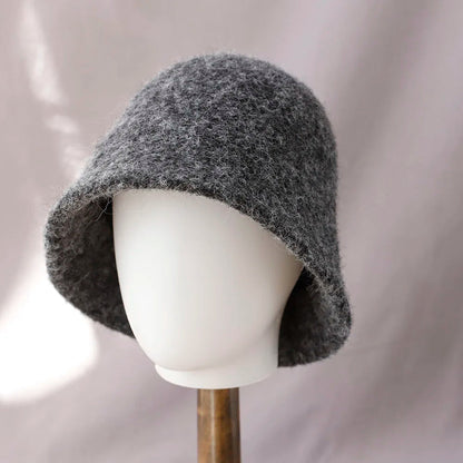 Belro women's winter wool bucket hat, cozy accessory with a classic design, perfect for cold weather and winter style.