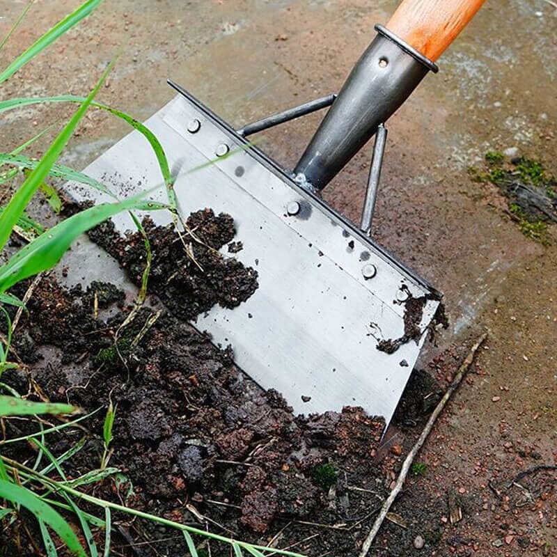 Belro multifunctional cleaning shovel for outdoor garden use, featuring a durable handle and versatile design for gardening tasks.
