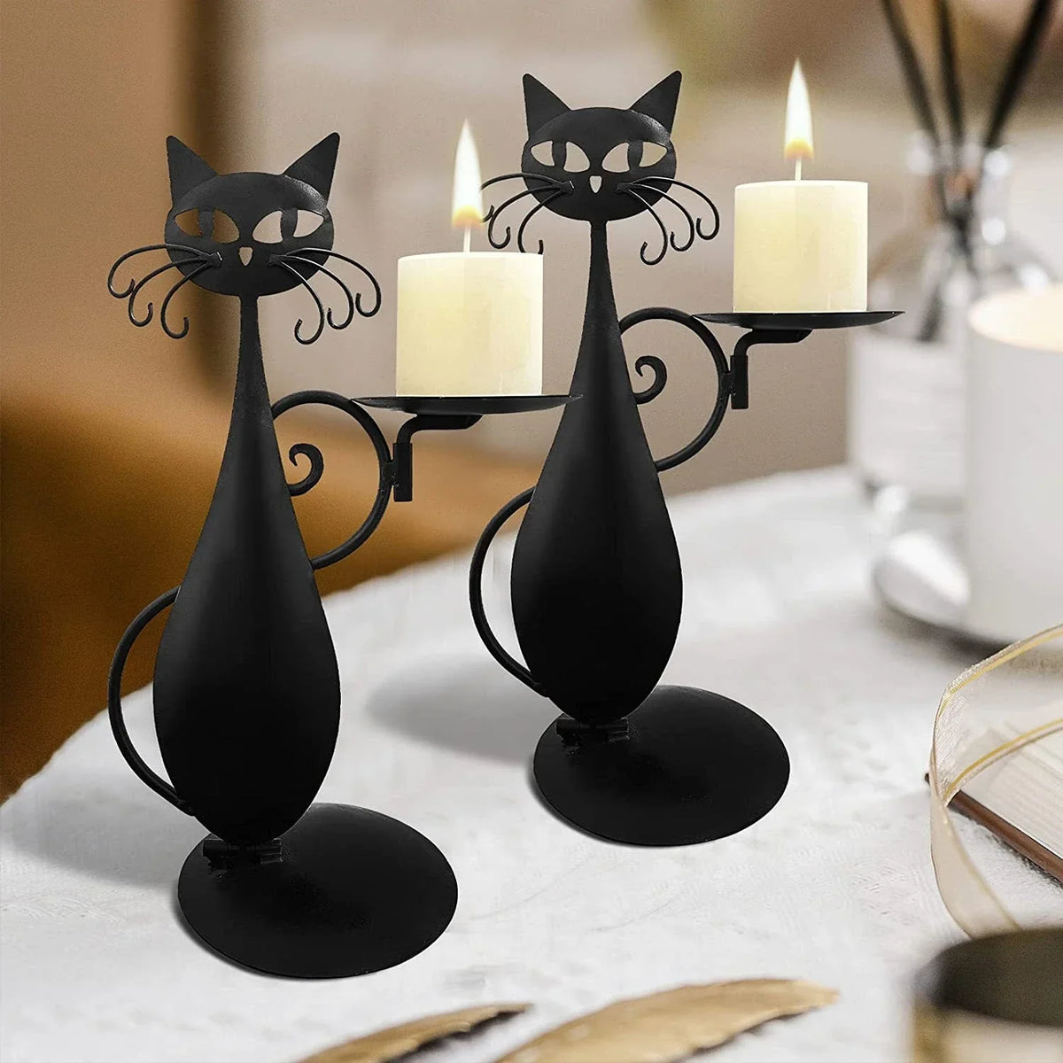 Black cat-shaped candle holder by Belro with a sleek black finish, suitable for decorative or fragrance display.
