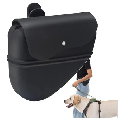 Belro silicone dog treat pouch with waist clip for training, featuring a compact, portable design ideal for pet walks and training sessions.