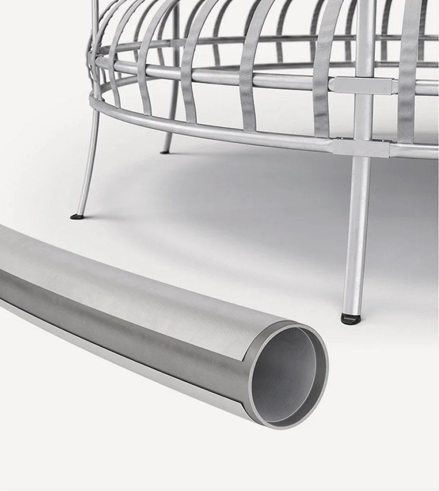Casavibeo Vuly round springless outdoor trampoline with safety enclosure net, showing the bounce surface and protective safety features.