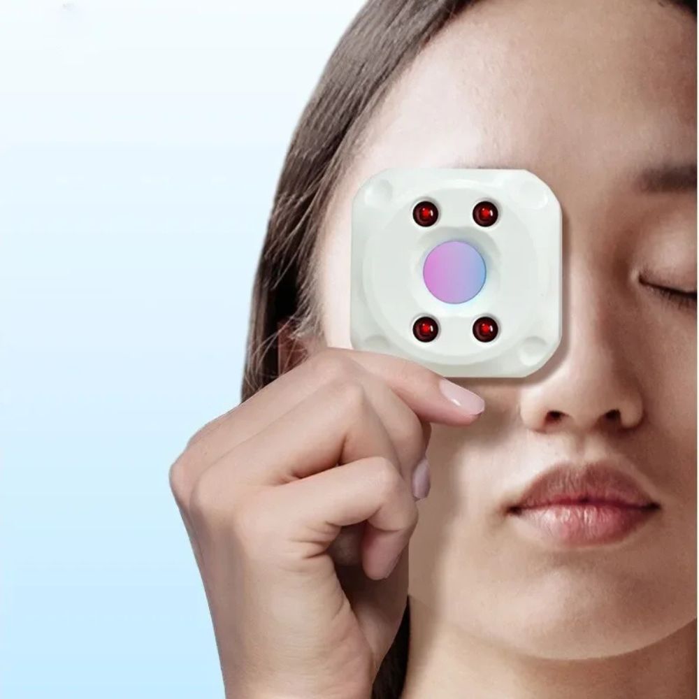 Belro Safer Space Spy Camera Detector gadget with digital display, designed to detect hidden cameras and spy devices.