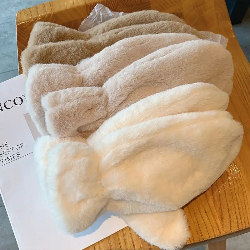 Belro fluffy plush winter mittens, warm and cozy gloves with soft, thick material for cold weather comfort.