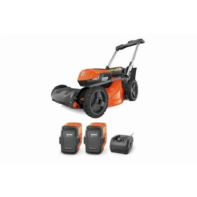 Casavibeo Husqvarna Lawn Xpert LE322R 40-volt 21-inch self-propelled battery push mower on a lawn.