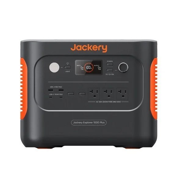 Casavibeo Jackery 1000 Plus portable power station with multiple outlets and a digital display, used for outdoor and emergency power needs.