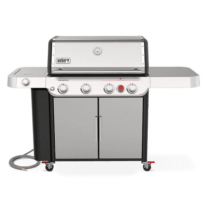 Casavibeo Weber Genesis 4-Burner natural gas grill with stainless steel lid and side shelves, ready for outdoor cooking.