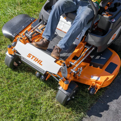 Stihl Rz 560 K commercial 60-inch zero turn lawn mower with heavy-duty cutting deck and ergonomic controls.