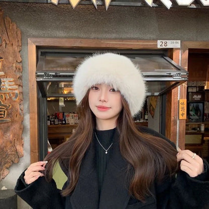 Belro women’s plush winter bucket hat with soft, cozy fabric and a wide brim, perfect for cold weather accessories.