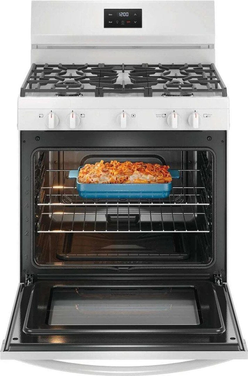 Casavibeo Frigidaire 30-inch gas range with four burners and oven, featuring a sleek white finish and control knobs.