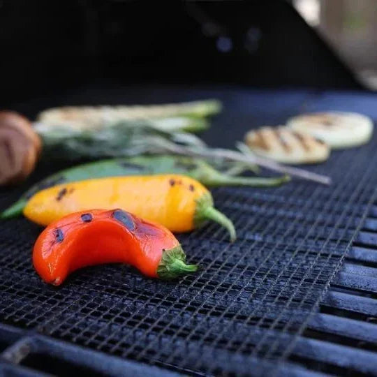 Belro grill mat for kitchen and dining, non-stick surface shown, ideal for grilling and food protection in home and garden settings.
