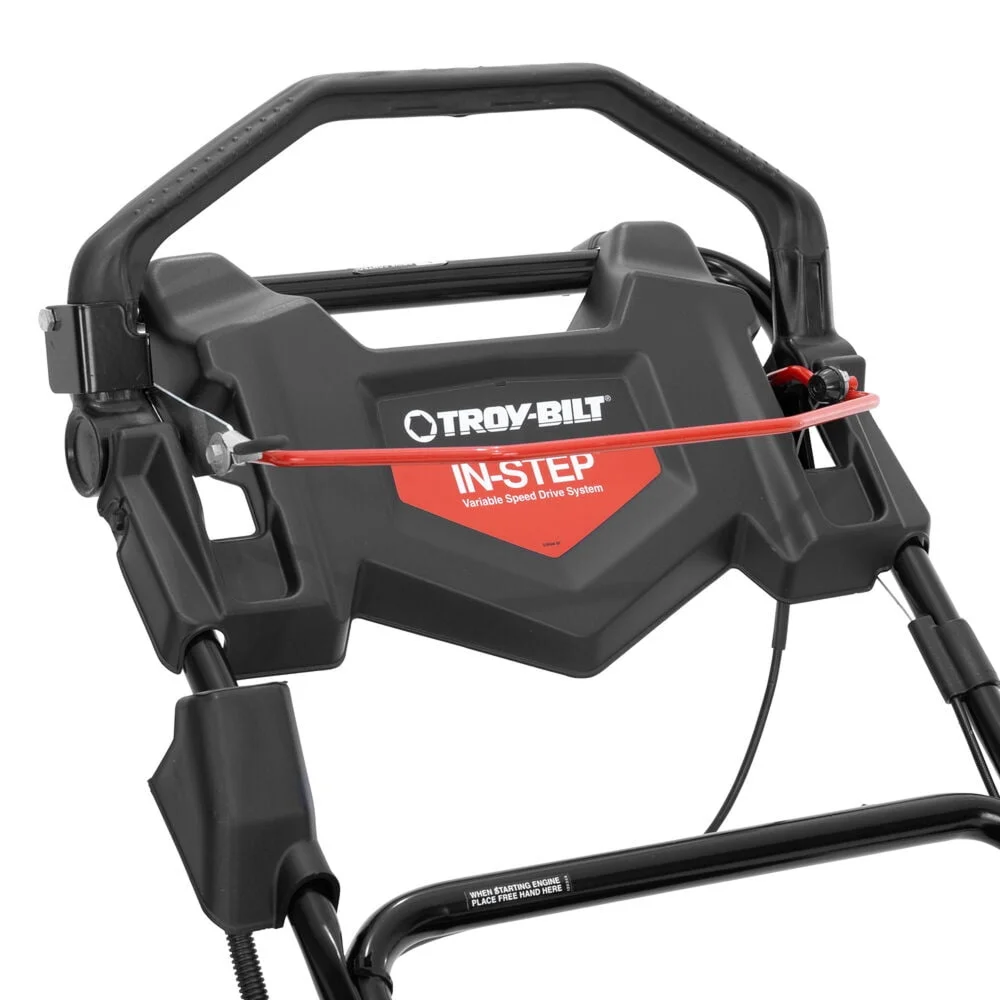 Casavibeo Troy-Bilt 3-N-1 self-propelled gas lawn mower with 195cc engine, rear-wheel drive for efficient yard trimming.