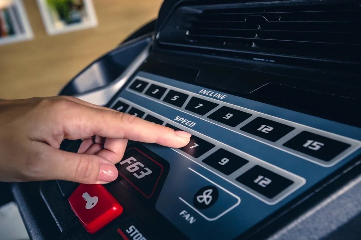 Casavibeo Sole F63 treadmill with a sleek running deck, control panel, and sturdy frame for home fitness workouts.