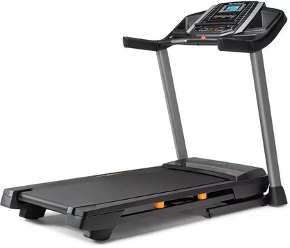 Casavibeo NordicTrack T 6.5 S treadmill with digital display and running belt, ideal for home cardio workouts
