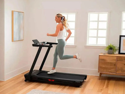 Casavibeo NordicTrack T Series 5 treadmill with digital display, running belt, and control panel, ideal for home exercise.