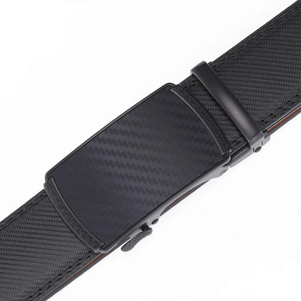Men's leather belt with automatic buckle from Belro, showing the sleek leather strap and modern buckle closure.