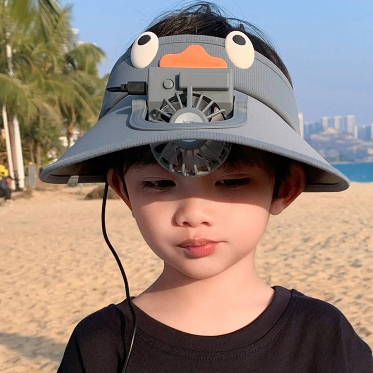 Kids sun visor hat with cooling fan by Belro, lightweight sun hat designed for children, featuring a built-in cooling fan for comfort.