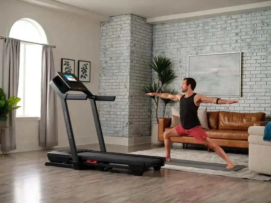 Casavibeo Pro-Form Carbon TLX treadmill showing a sleek running belt and control panel for home fitness use.