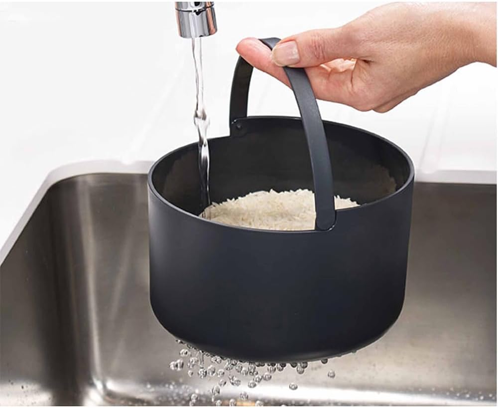 Belro microwave rice cooker and steamer for easy home kitchen use, compact design with a transparent lid and steaming basket.