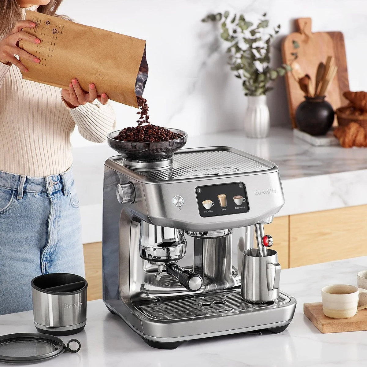 Casavibeo Breville the Oracle Jet espresso machine with stainless steel finish on countertop, featuring dual boilers and digital display.