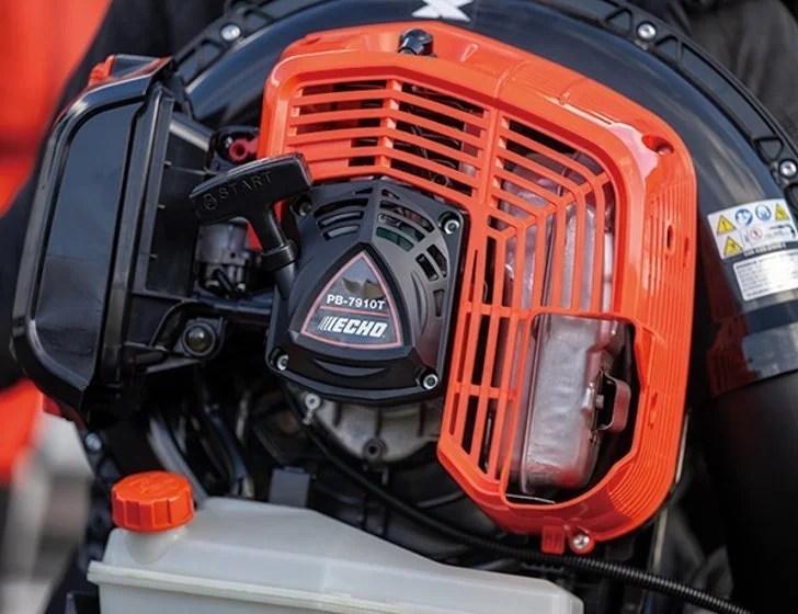 Casavibeo Echo PB-7910T backpack leaf blower with ergonomic handle and large air intake for efficient yard cleanup.