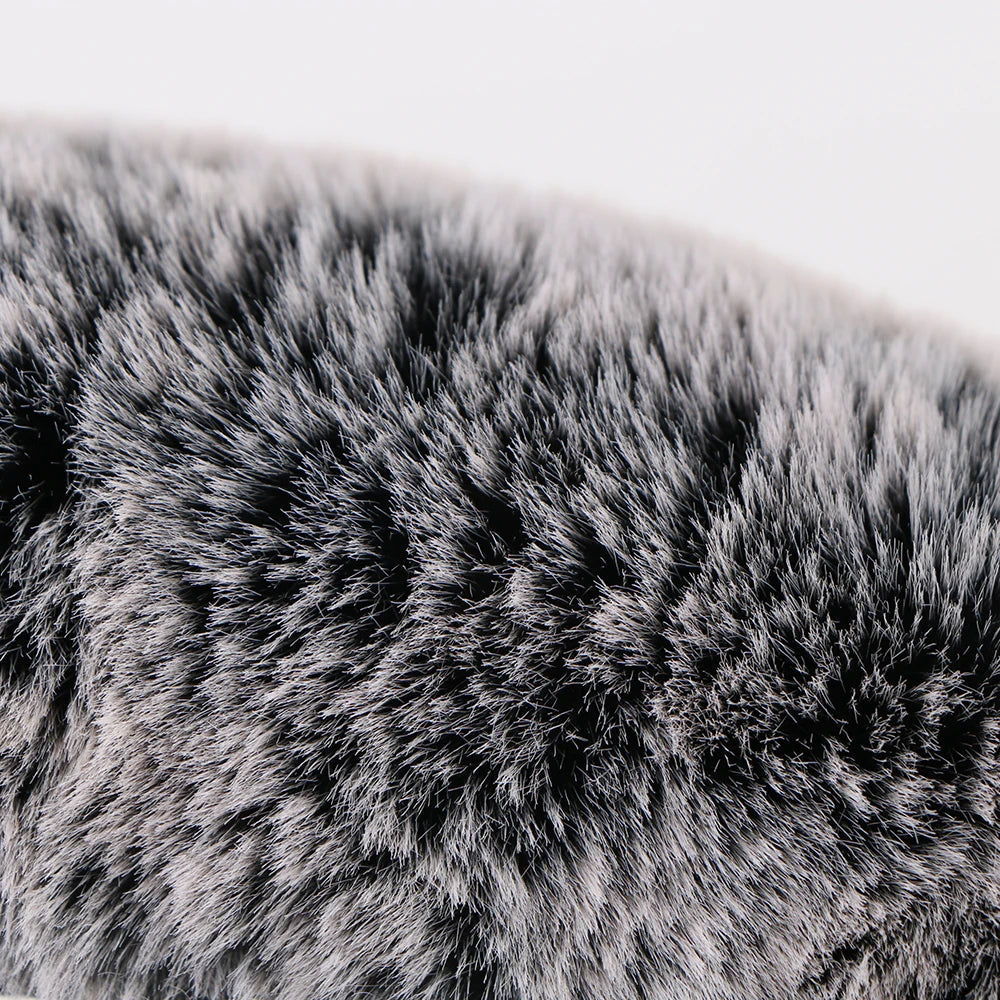 Soft plush winter car steering wheel cover by Belro, designed for comfort and warmth in cold weather.