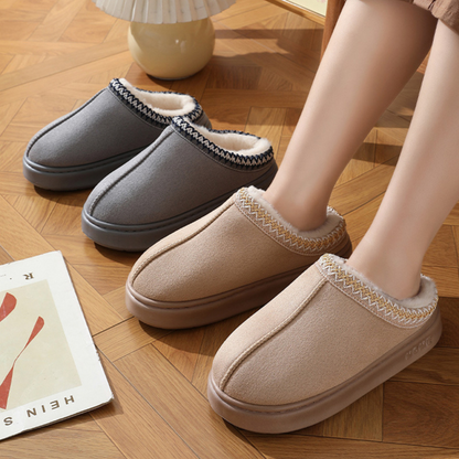 Belro fluffy insole platform slippers featuring faux fur lining and slip-on design, ideal for cozy winter footwear.