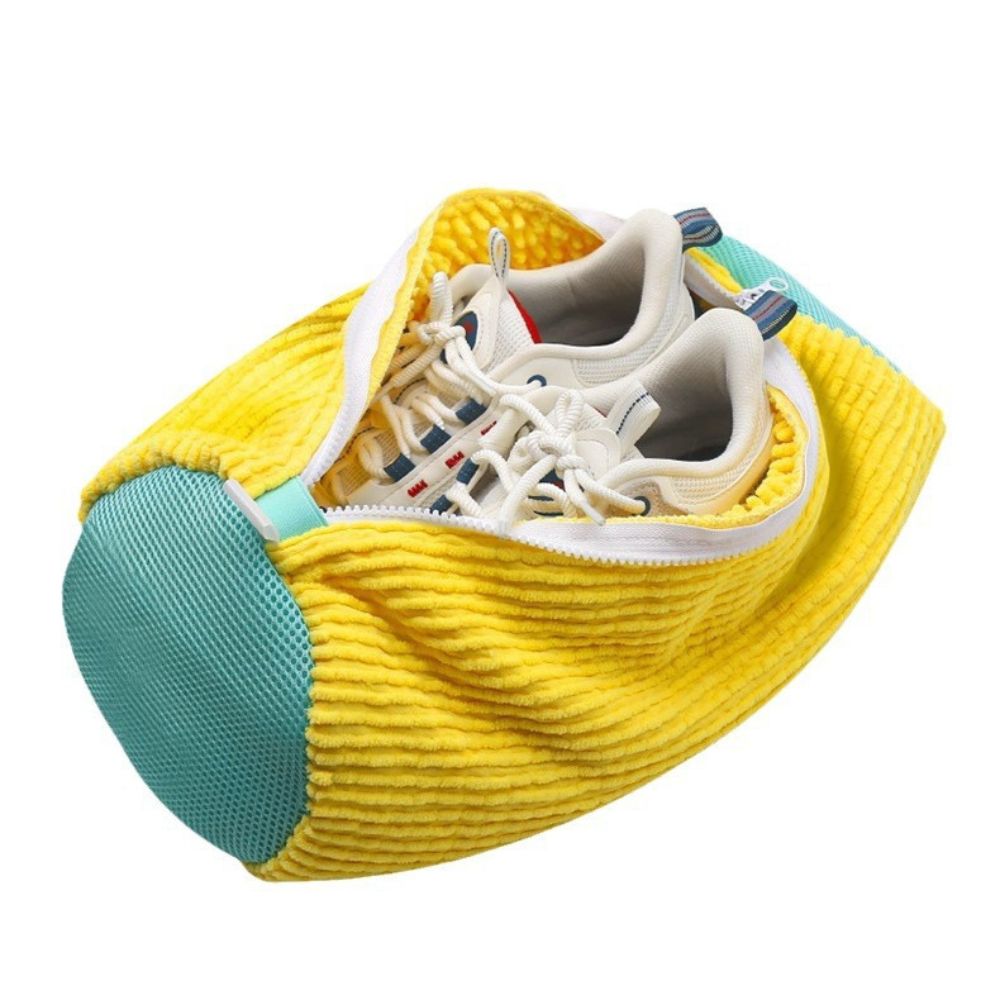 Belro machine washable sneakers shoe protector washing mesh bag for footwear, showing the breathable mesh and secure zipper closure.