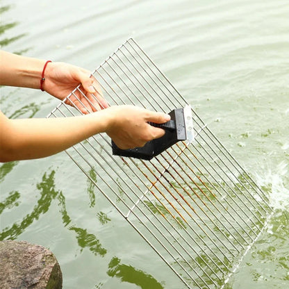 Belro 3-in-1 right angle barbecue grill brush with sturdy handle and multiple cleaning heads for outdoor grilling and barbecue maintenance.