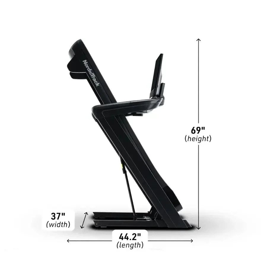 Casavibeo NordicTrack Commercial 2450 treadmill with a large digital display, running belt, and sturdy frame for home exercise.