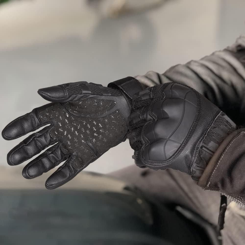 Belro touch screen tactical gloves showing black gloves with reinforced palms and touchscreen fingertips for outdoor use