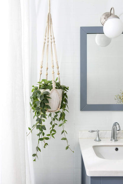 Belro indoor hanging planter pot for home and garden, featuring a stylish design ideal for outdoor and indoor plant display.