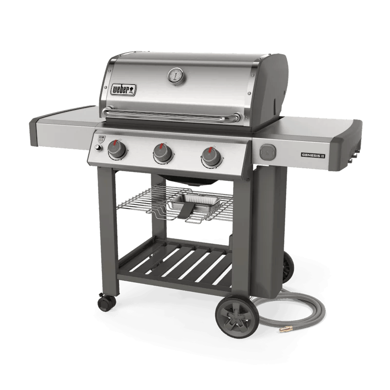 Casavibeo Weber Genesis II S-310 gas grill with four burners, stainless steel lid, and side shelves for outdoor cooking.