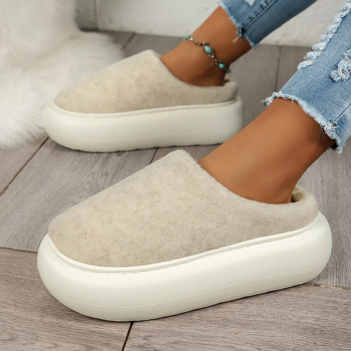 Belro women's warm plush indoor winter slippers with cozy lining and soft sole for comfortable indoor wear.