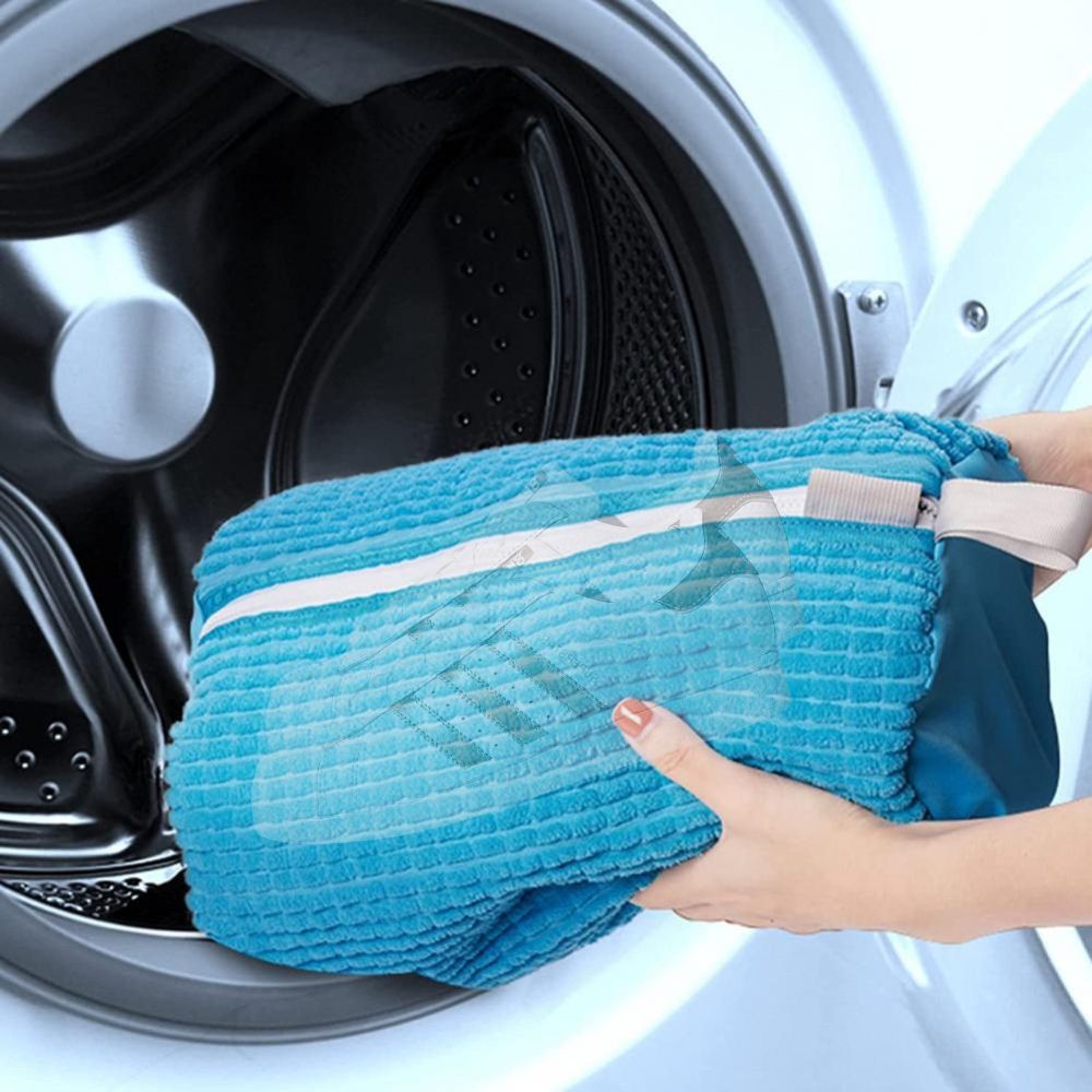 Belro machine washable sneaker shoe protector washing mesh bag for footwear, designed to keep shoes clean during washing.