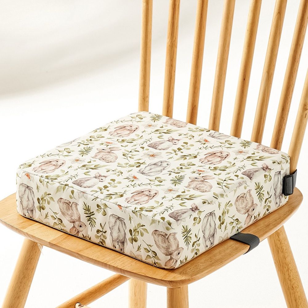Belro portable high chair travel booster seat with adjustable straps, compact and lightweight for convenient dining on the go.