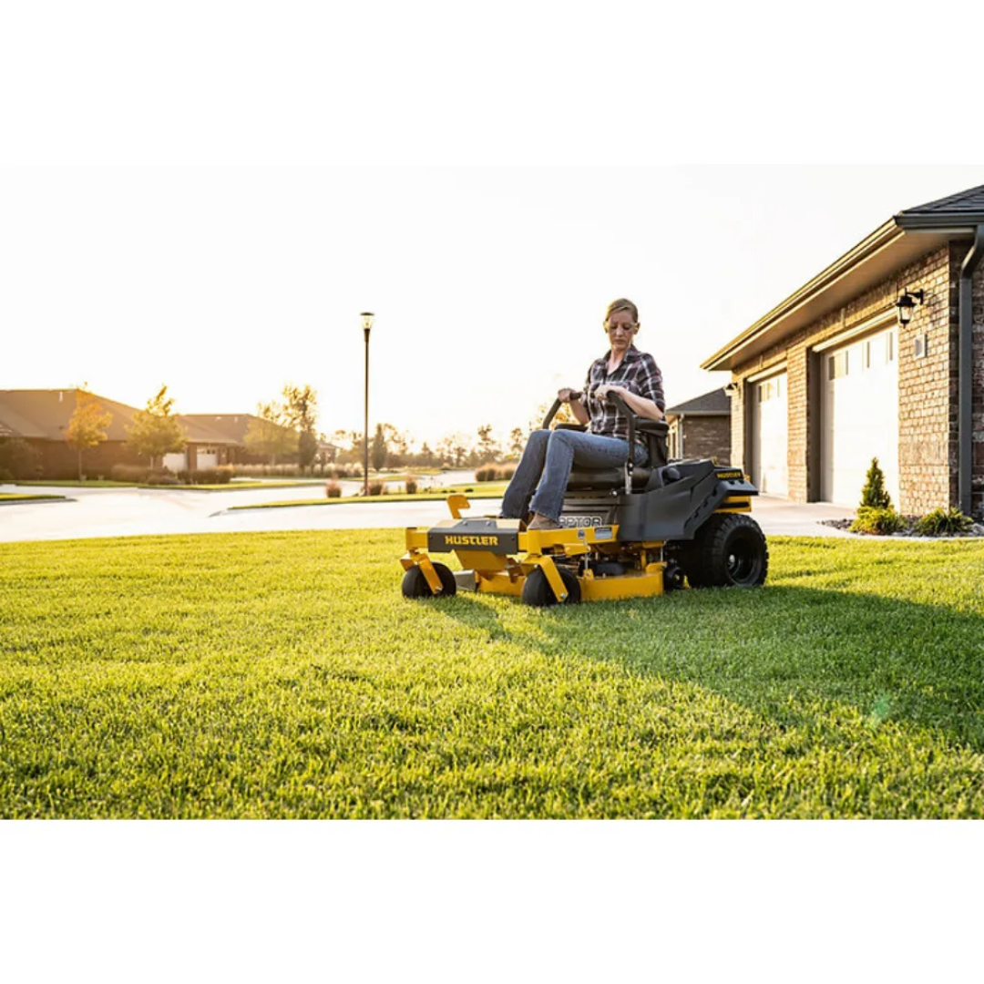 Casavibeo Hustler Raptor X zero-turn mower with 42-inch cutting deck, Kawasaki FR600 18hp engine, and robust design.