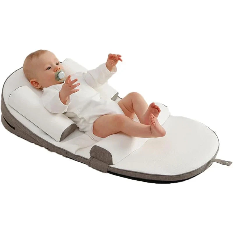 Belro baby wedge side sleeping pillow for newborns, designed to prevent reflux and prevent rolling in bed.